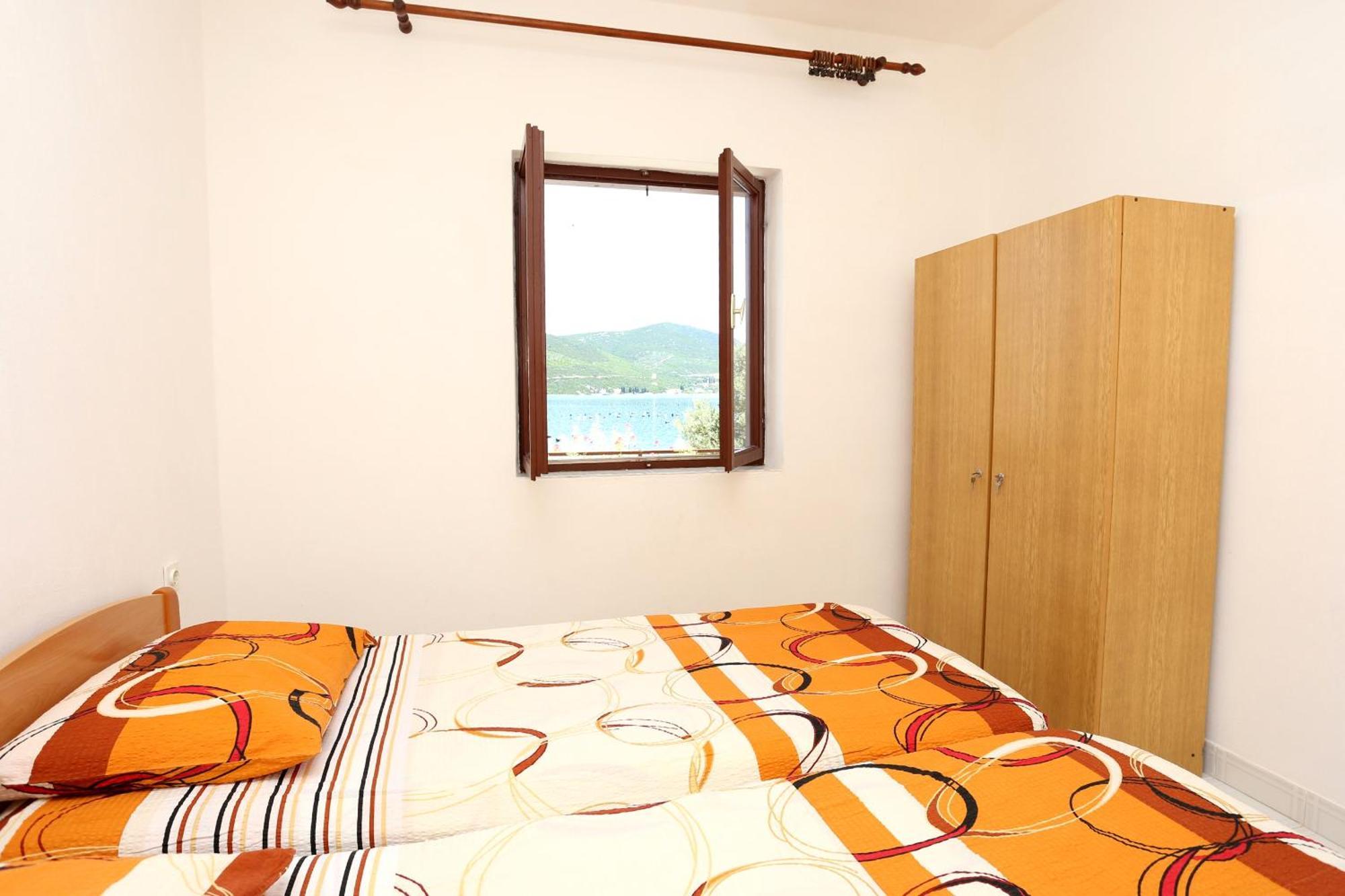 Apartments By The Sea Kabli, Peljesac - 10225 Brijesta Номер фото